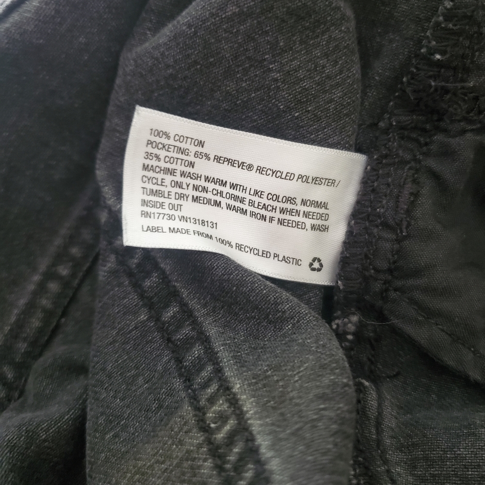 Universal Thread Black Distressed Jean Shorts 18/34 - Picture 5 of 5